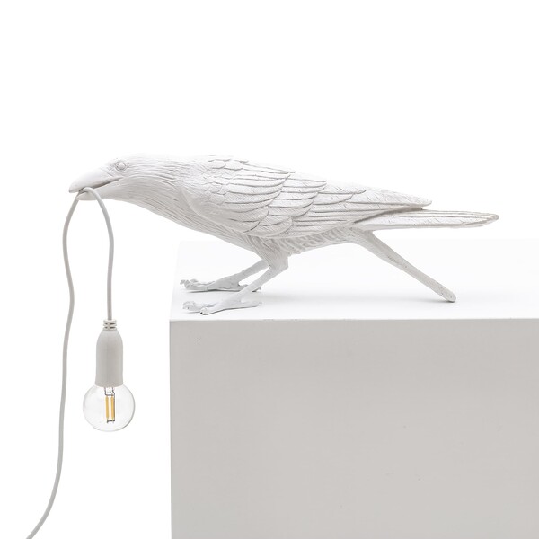 Big_nastolnaya_lampa_bird_playing_white_1