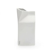 Thumb_molochnik_estetico_quotidiano_the_milk_jug_1