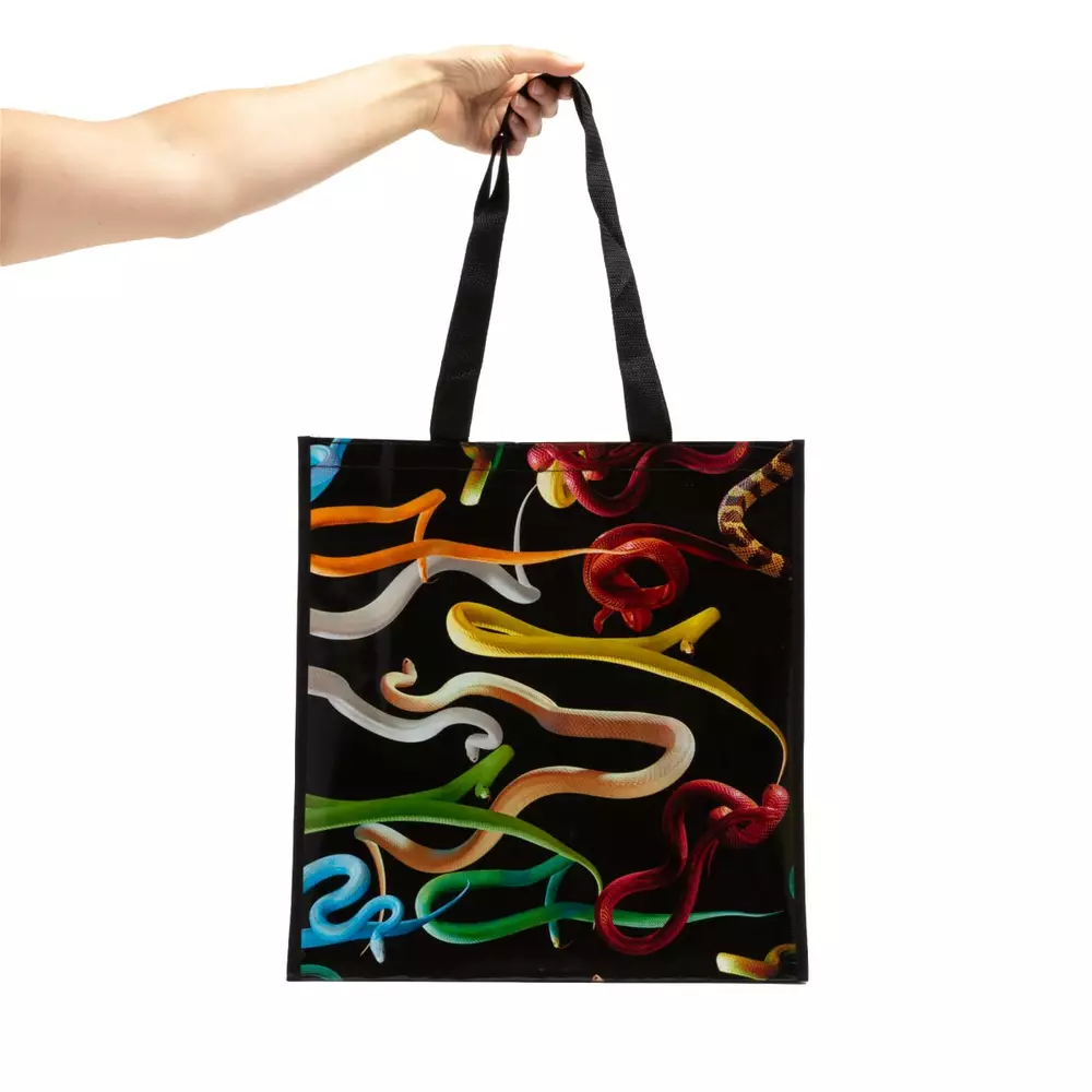 Big_sumka_grocery_snakes_1