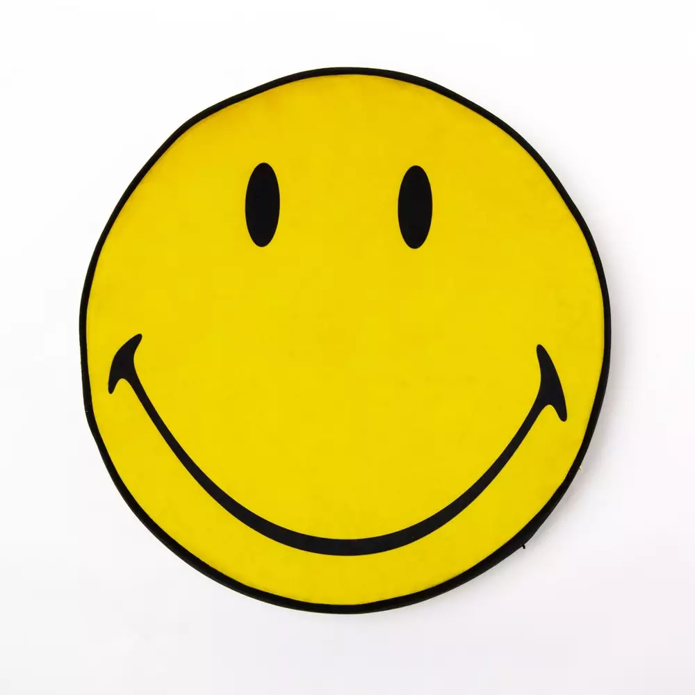 Big_podushka_classic_smiley_1