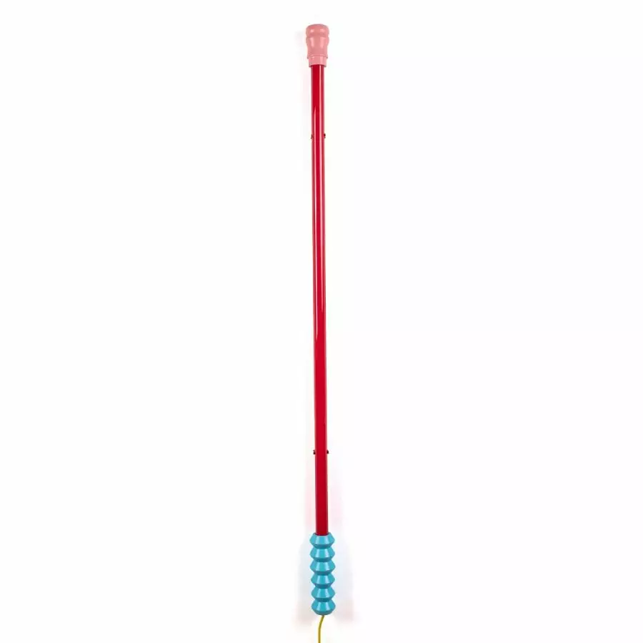 Big_nastennyy_svetilnik_superlinea_red_1