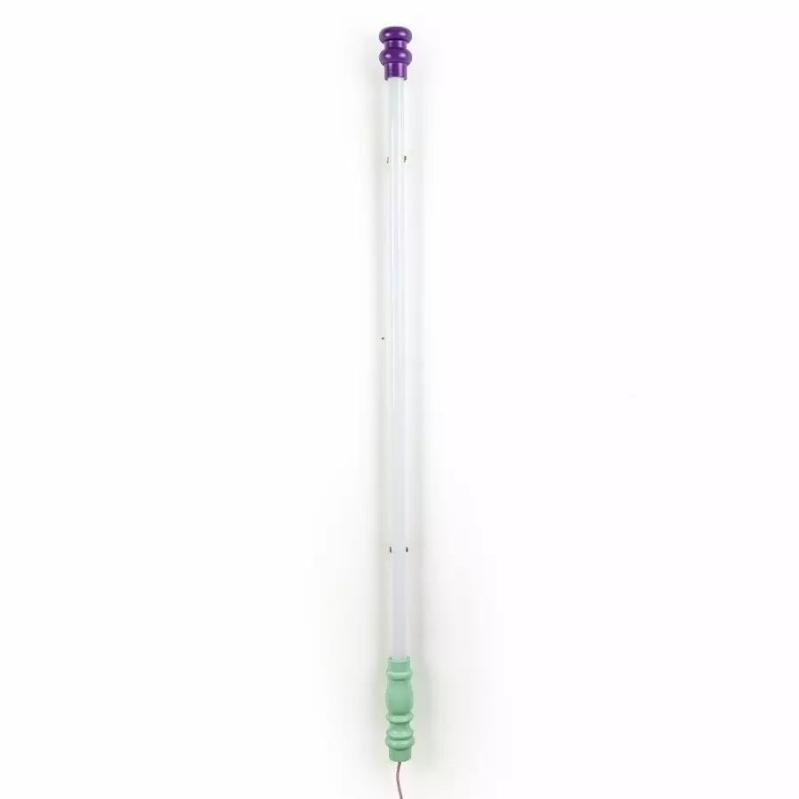 Big_nastennyy_svetilnik_superlinea_white_1