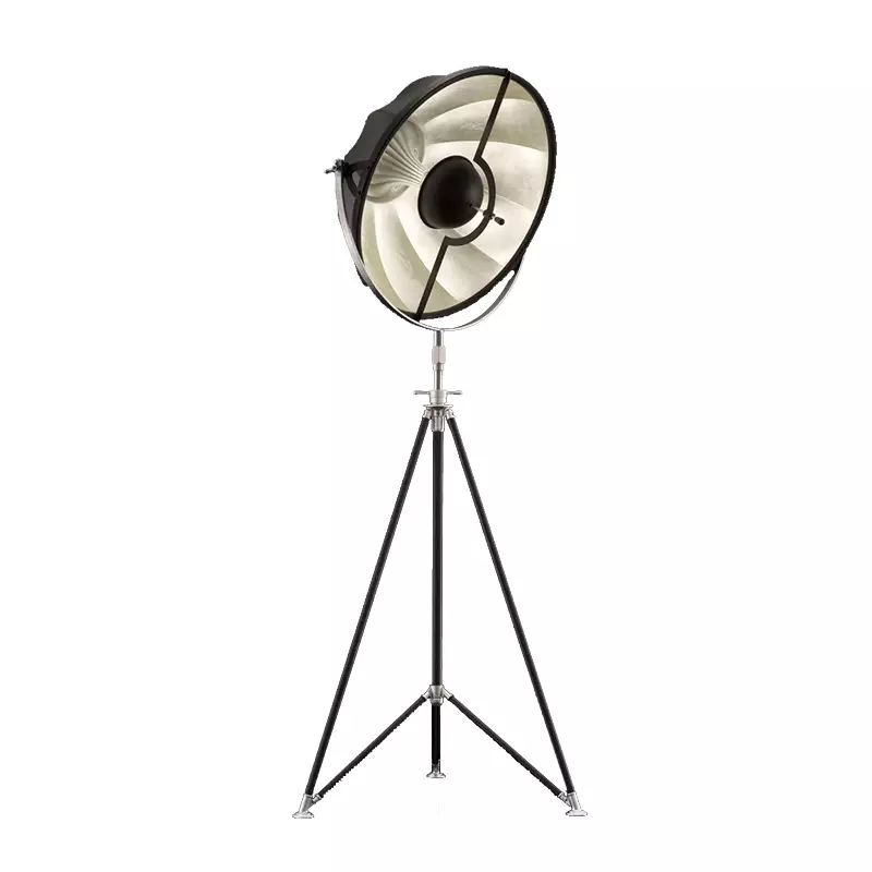 Big_torsher_studio_black_silver_1