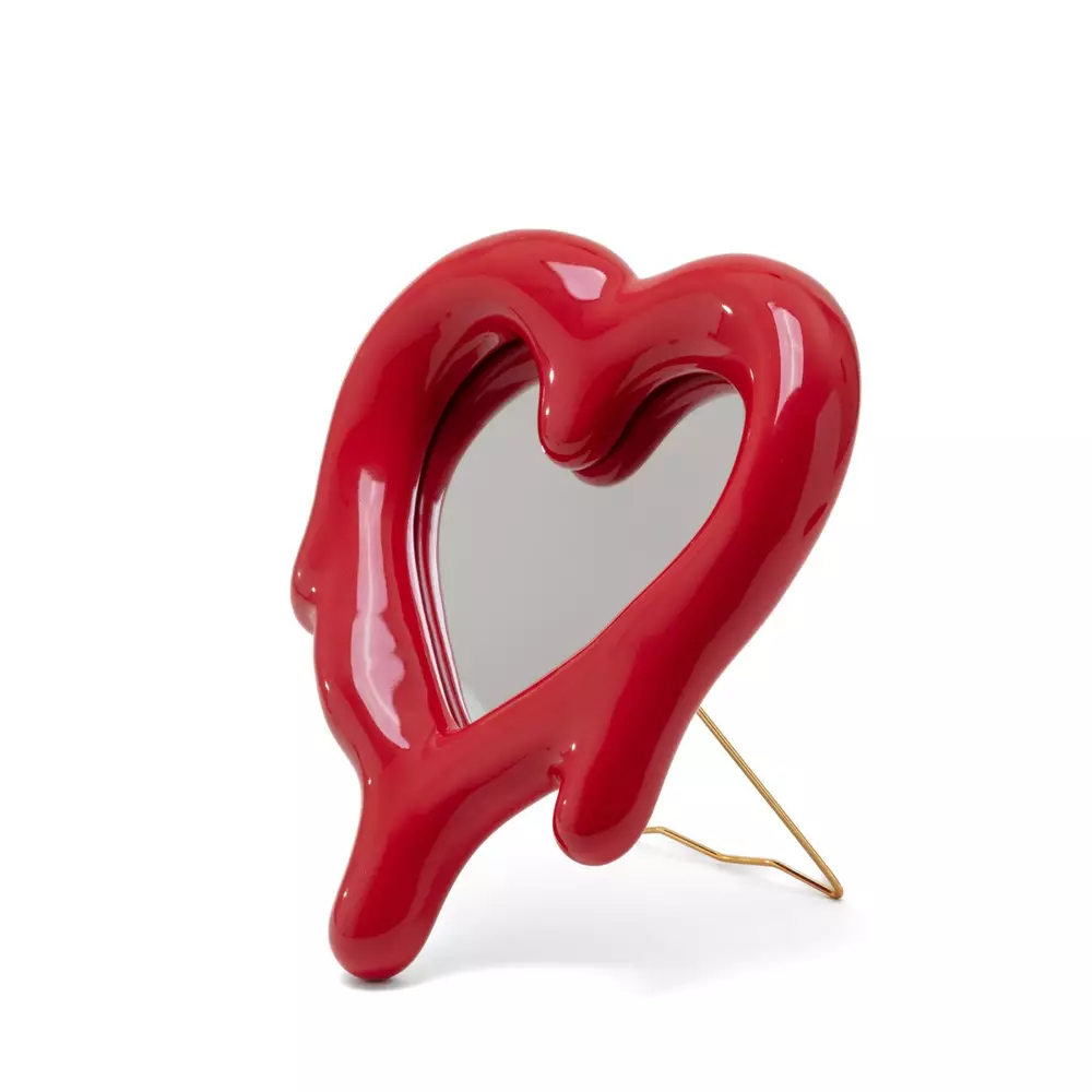 Big_ramka_dlya_fotografiy_melted_heart_red_1